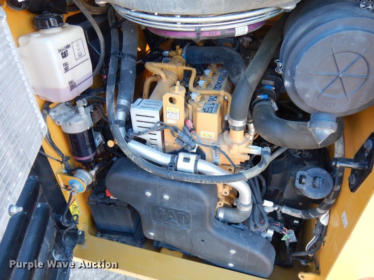 image for item IA9386 2019 Caterpillar 289D  tracked skid steer loader