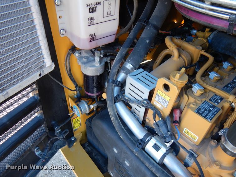 image for item IA9386 2019 Caterpillar 289D  tracked skid steer loader