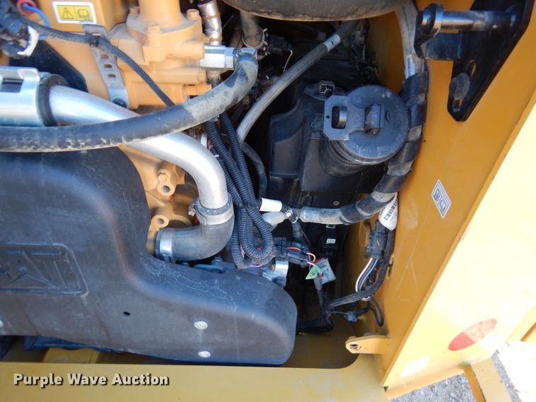 image for item IA9386 2019 Caterpillar 289D  tracked skid steer loader