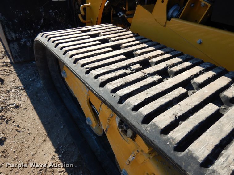 image for item IA9386 2019 Caterpillar 289D  tracked skid steer loader