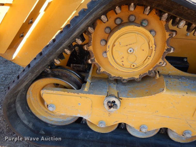 image for item IA9386 2019 Caterpillar 289D  tracked skid steer loader