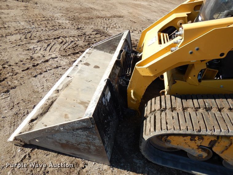 image for item IA9387 2016 Caterpillar 289D  tracked skid steer loader