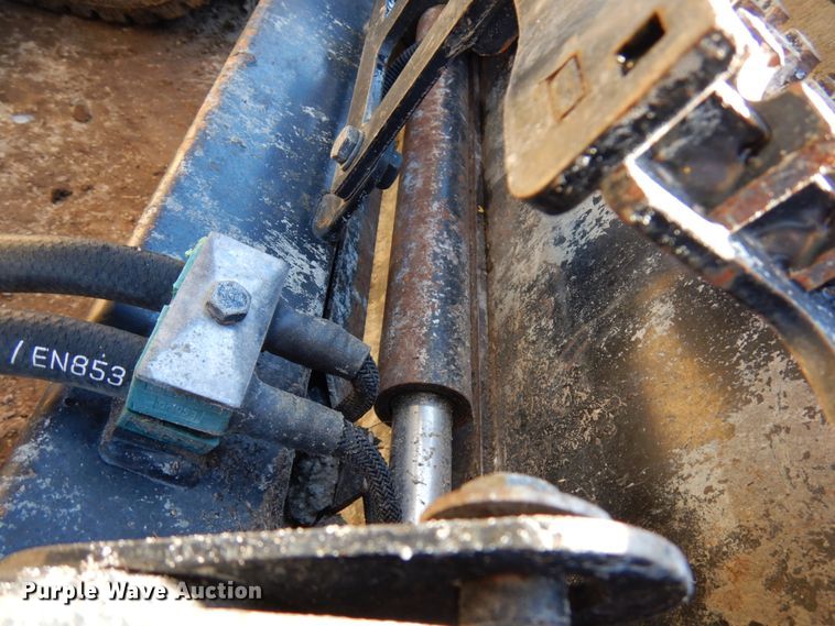 image for item IA9387 2016 Caterpillar 289D  tracked skid steer loader