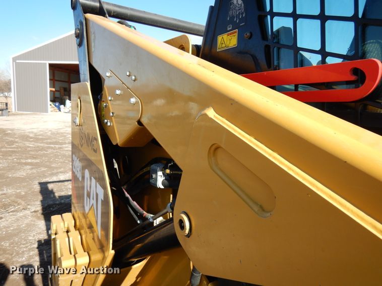 image for item IA9387 2016 Caterpillar 289D  tracked skid steer loader