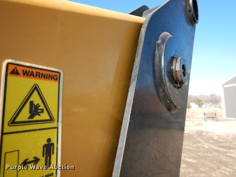 image for item IA9387 2016 Caterpillar 289D  tracked skid steer loader