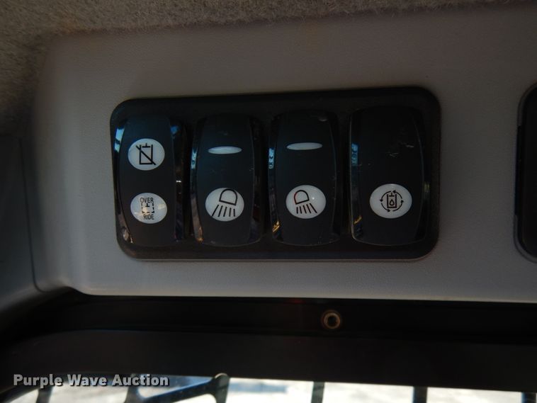 image for item IA9387 2016 Caterpillar 289D  tracked skid steer loader