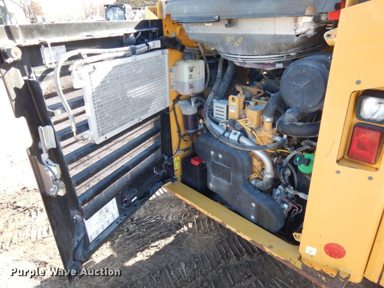 image for item IA9387 2016 Caterpillar 289D  tracked skid steer loader