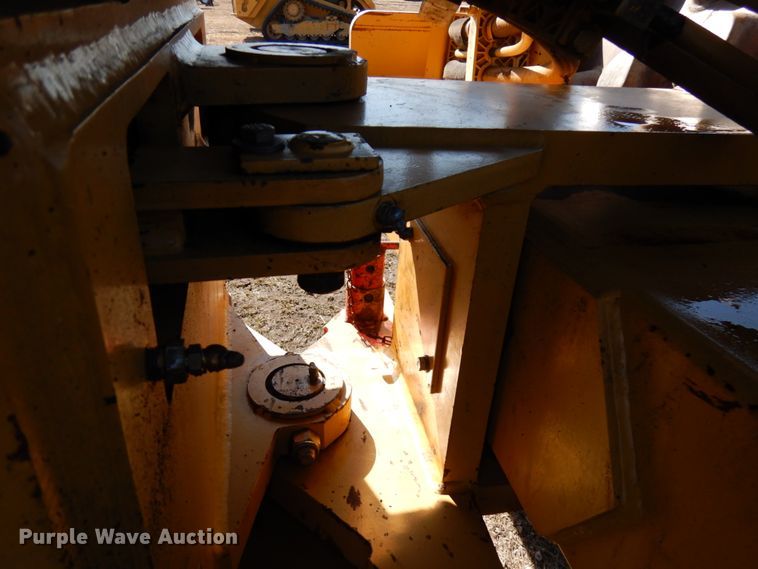 image for item IA9388 2001 Caterpillar CP-433C  single drum vibratory roller