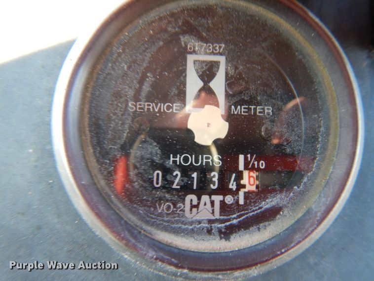 image for item IA9388 2001 Caterpillar CP-433C  single drum vibratory roller