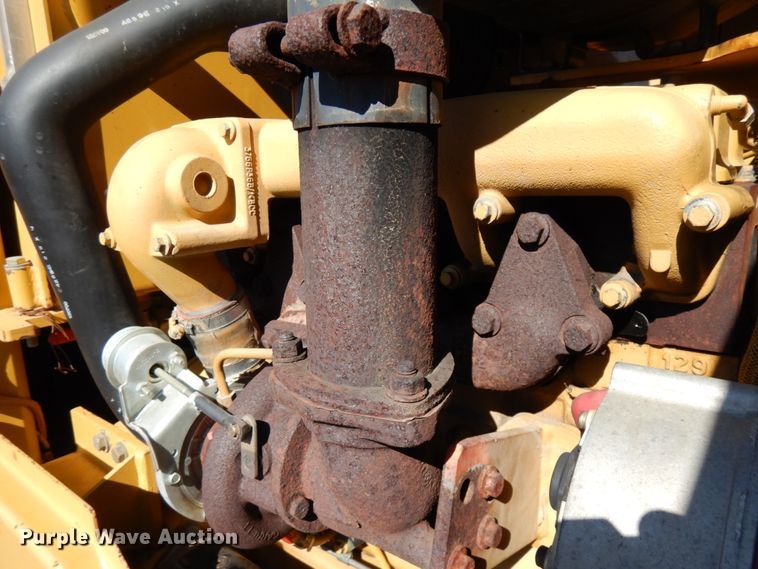 image for item IA9388 2001 Caterpillar CP-433C  single drum vibratory roller