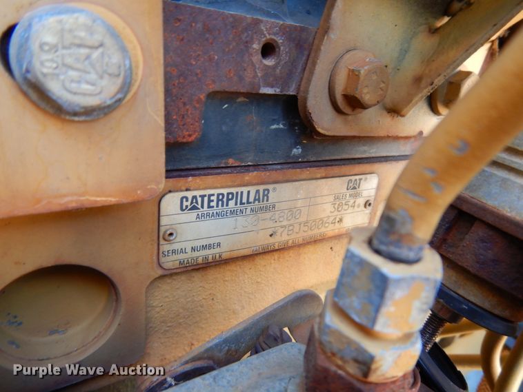 image for item IA9388 2001 Caterpillar CP-433C  single drum vibratory roller