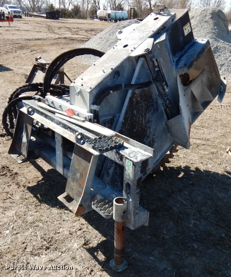 image for item IA9395 2009 Caterpillar SW45-80 48" diamter skid steer wheel saw