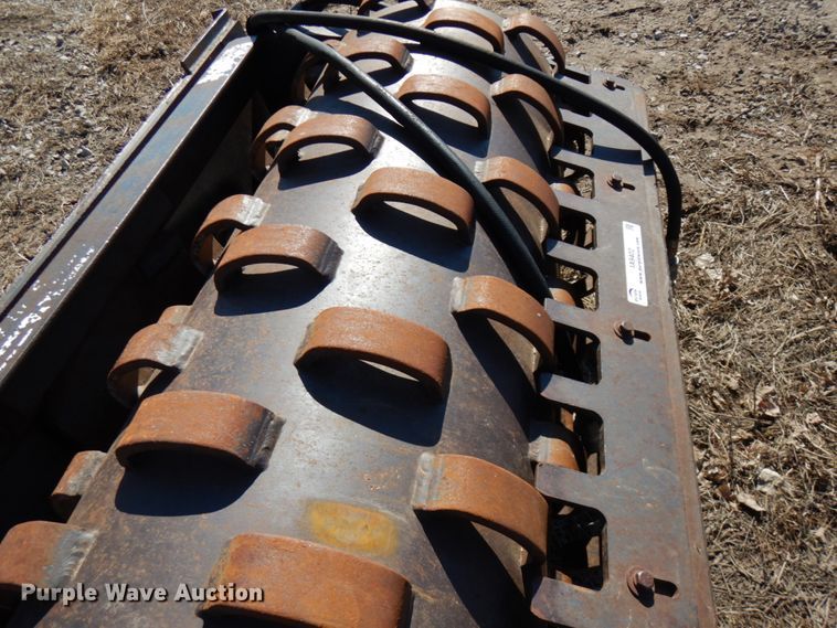 image for item IA9402 Bobcat 48"W skid steer vibratory roller