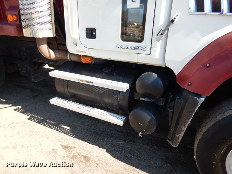 image for item IA9403 2009 Mack GU713  dump truck