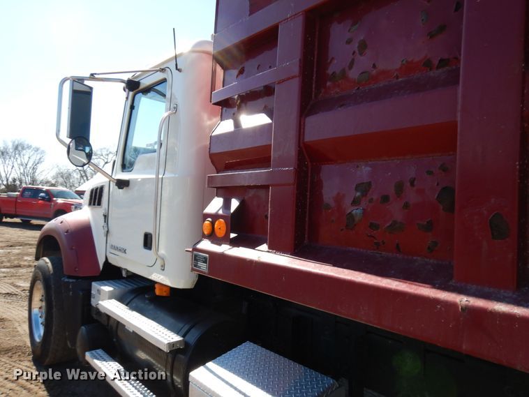 image for item IA9403 2009 Mack GU713  dump truck