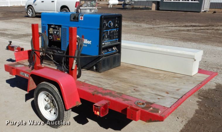 image for item IA9405 Miller Bobcat 225 welder/generator
