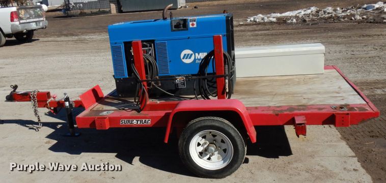 image for item IA9405 Miller Bobcat 225 welder/generator