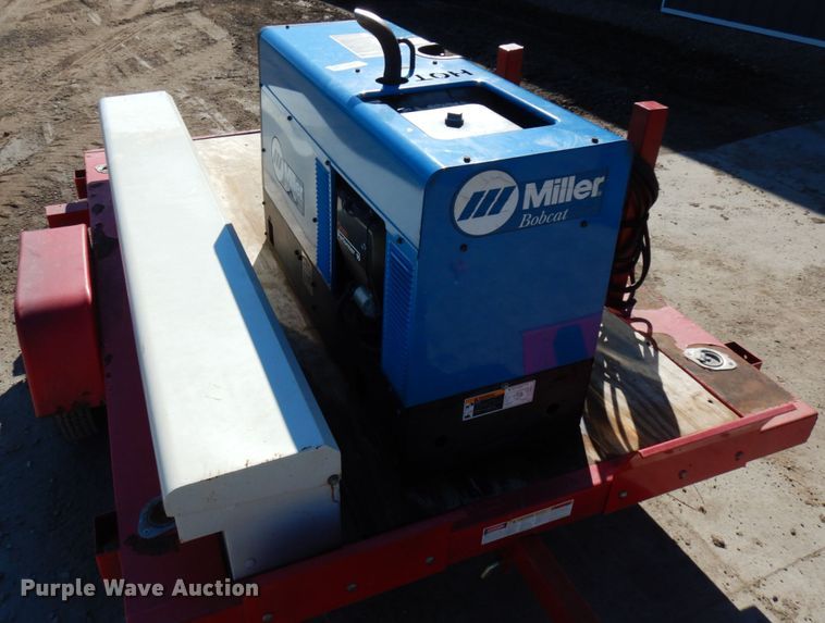 image for item IA9405 Miller Bobcat 225 welder/generator