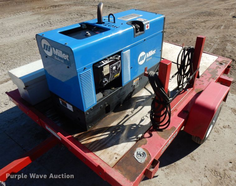 image for item IA9405 Miller Bobcat 225 welder/generator