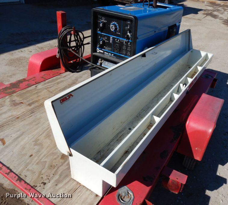 image for item IA9405 Miller Bobcat 225 welder/generator