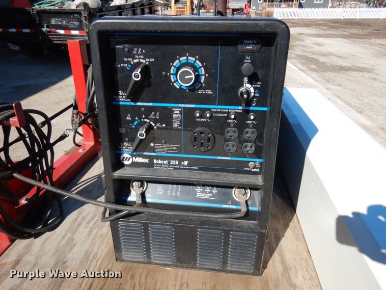 image for item IA9405 Miller Bobcat 225 welder/generator