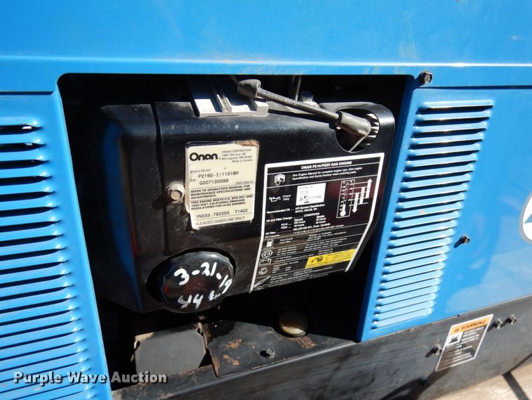 image for item IA9405 Miller Bobcat 225 welder/generator