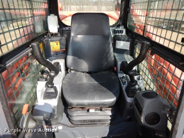 image for item IP9057 2014 Kubota SVL90-2  tracked skid steer loader