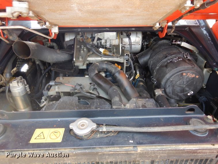 image for item IP9057 2014 Kubota SVL90-2  tracked skid steer loader