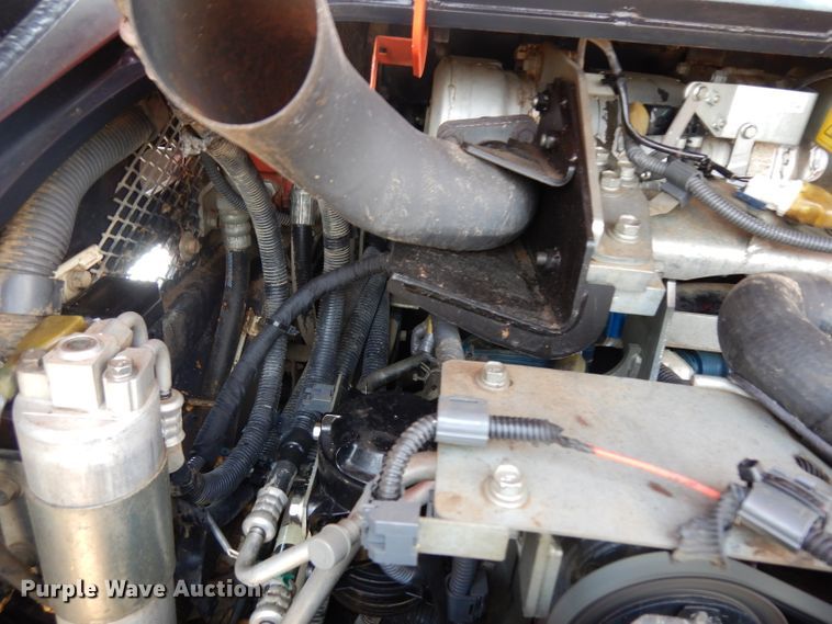 image for item IP9057 2014 Kubota SVL90-2  tracked skid steer loader