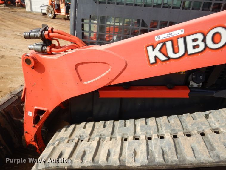 image for item IP9057 2014 Kubota SVL90-2  tracked skid steer loader