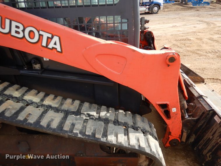 image for item IP9057 2014 Kubota SVL90-2  tracked skid steer loader