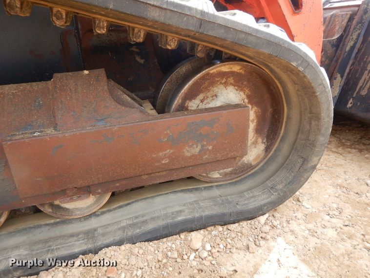 image for item IP9057 2014 Kubota SVL90-2  tracked skid steer loader