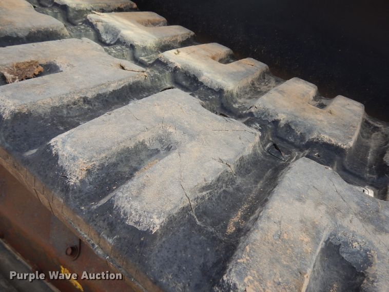 image for item IP9057 2014 Kubota SVL90-2  tracked skid steer loader