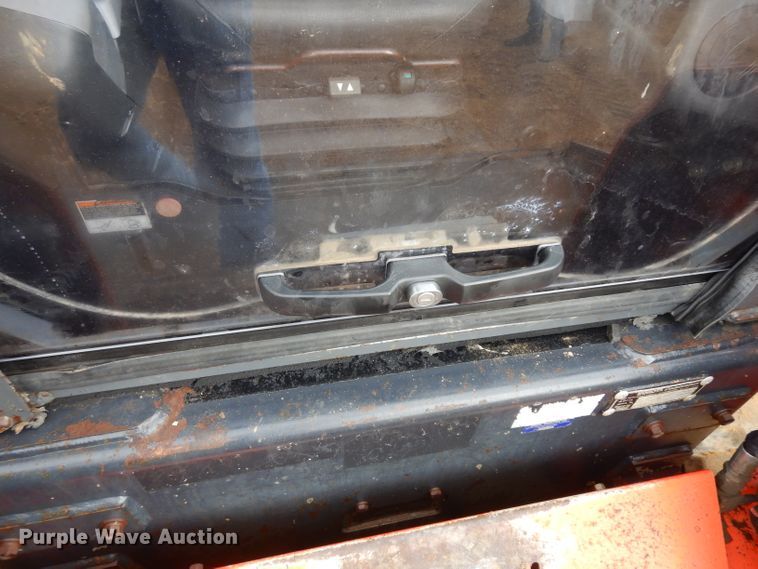 image for item IP9057 2014 Kubota SVL90-2  tracked skid steer loader