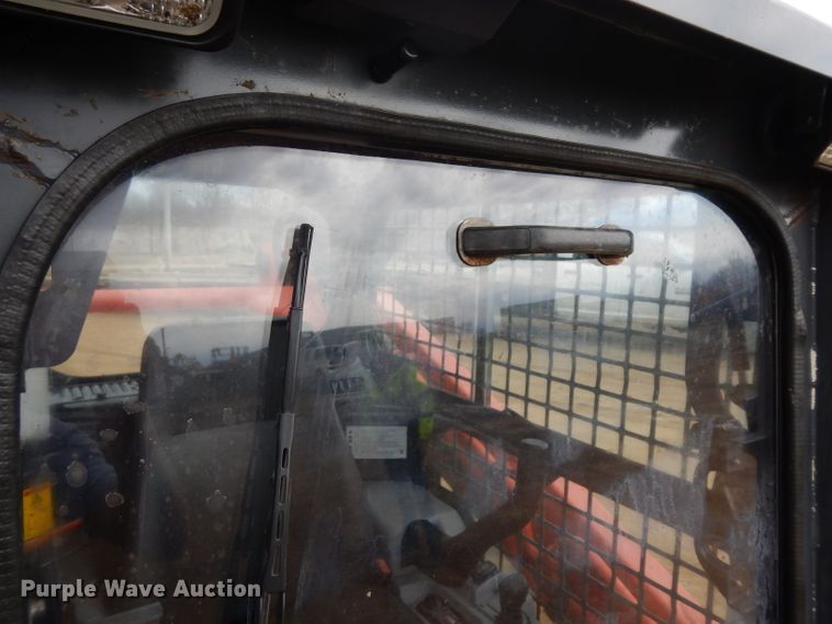 image for item IP9057 2014 Kubota SVL90-2  tracked skid steer loader