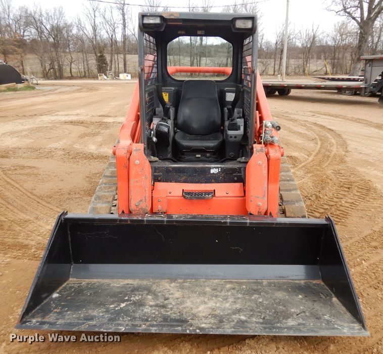 image for item IP9058 2014 Kubota SVL90-2  tracked skid steer loader