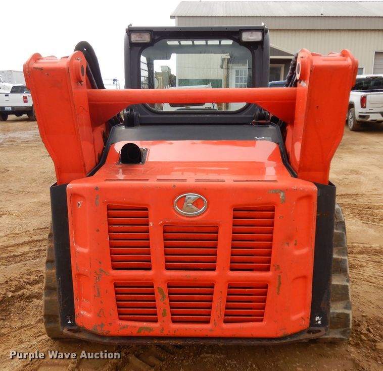 image for item IP9058 2014 Kubota SVL90-2  tracked skid steer loader