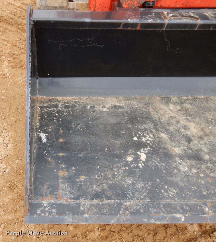 image for item IP9058 2014 Kubota SVL90-2  tracked skid steer loader