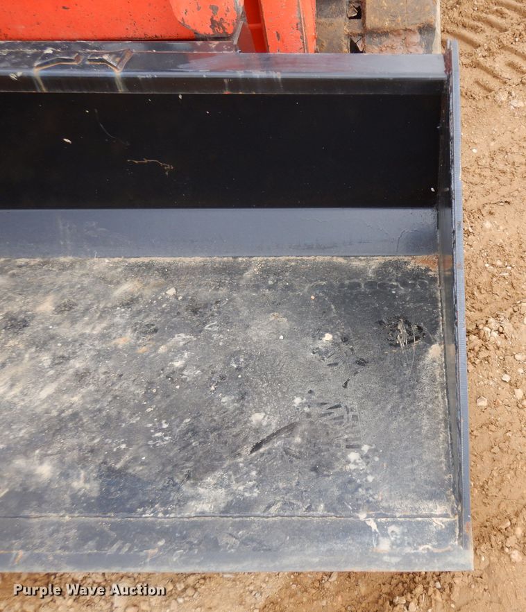 image for item IP9058 2014 Kubota SVL90-2  tracked skid steer loader