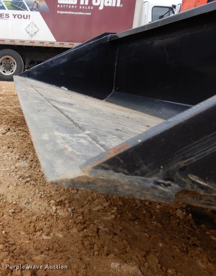 image for item IP9058 2014 Kubota SVL90-2  tracked skid steer loader