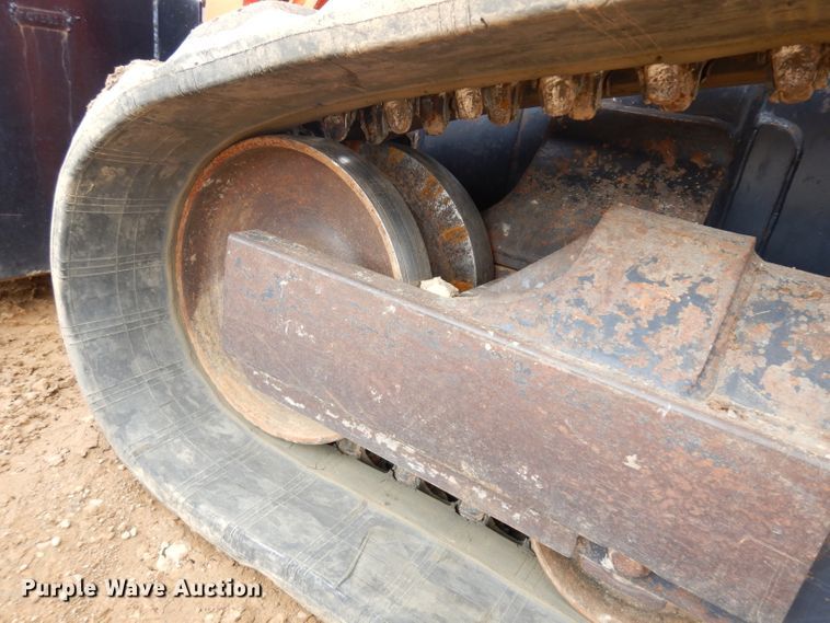 image for item IP9058 2014 Kubota SVL90-2  tracked skid steer loader