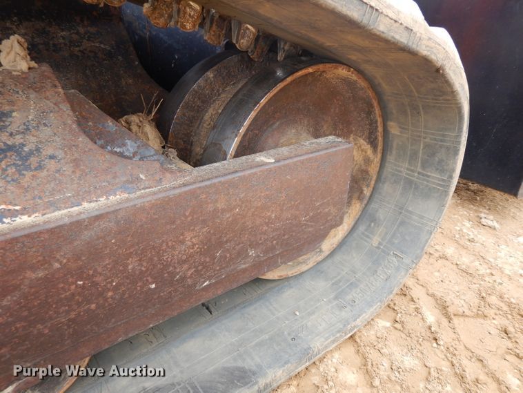 image for item IP9058 2014 Kubota SVL90-2  tracked skid steer loader