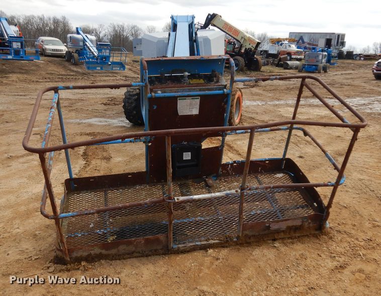 image for item IP9060 1998 Genie S60  boom lift