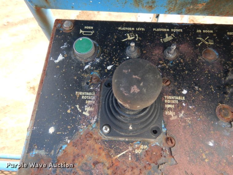 image for item IP9060 1998 Genie S60  boom lift