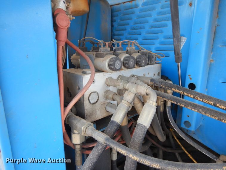 image for item IP9060 1998 Genie S60  boom lift