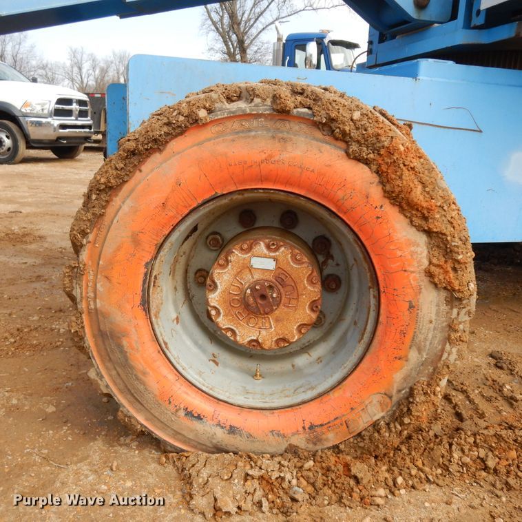 image for item IP9060 1998 Genie S60  boom lift