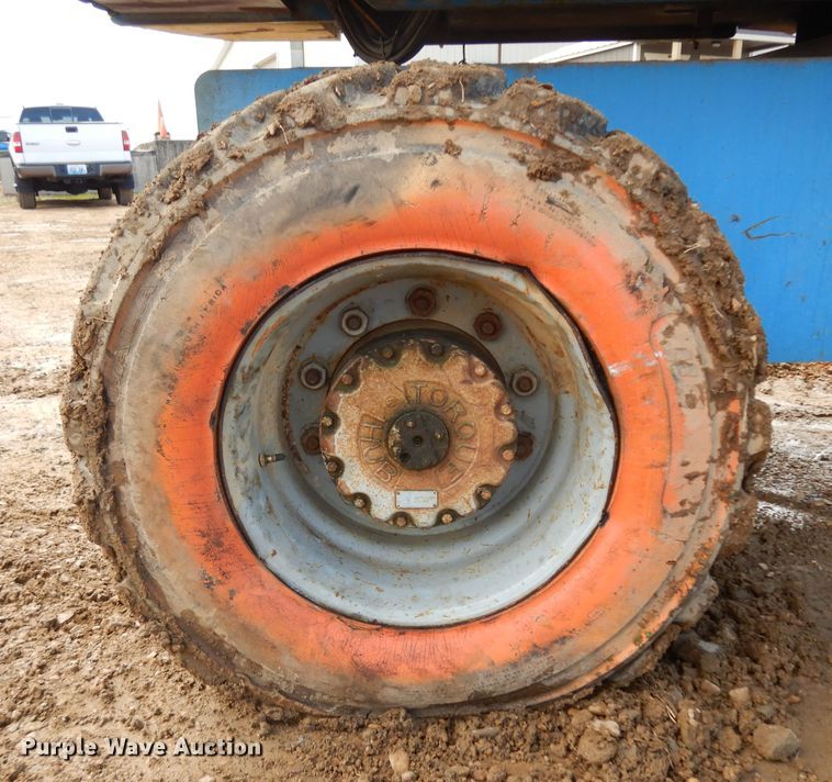 image for item IP9060 1998 Genie S60  boom lift