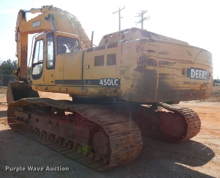 image for item IP9062 1999 John Deere 450LC  excavator