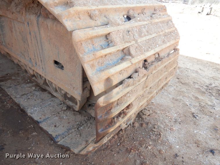 image for item IP9062 1999 John Deere 450LC  excavator