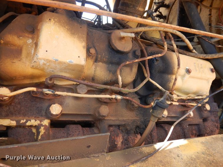 image for item IP9063 International 65B  tank truck